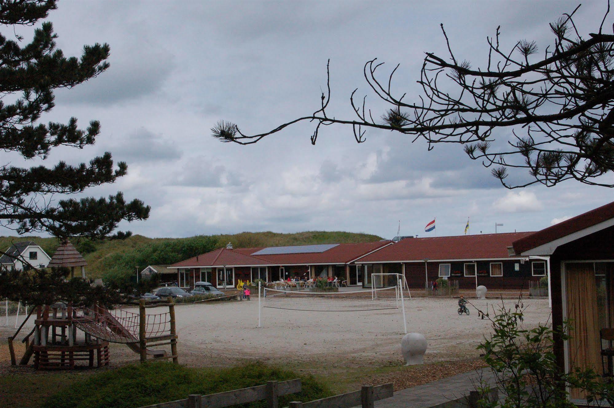 Albergue Sier Aan Zee Hollum  Exterior foto